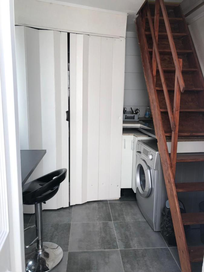 Studette Independant Avec Terrasse-Climatisation Apartment Marseille Luaran gambar